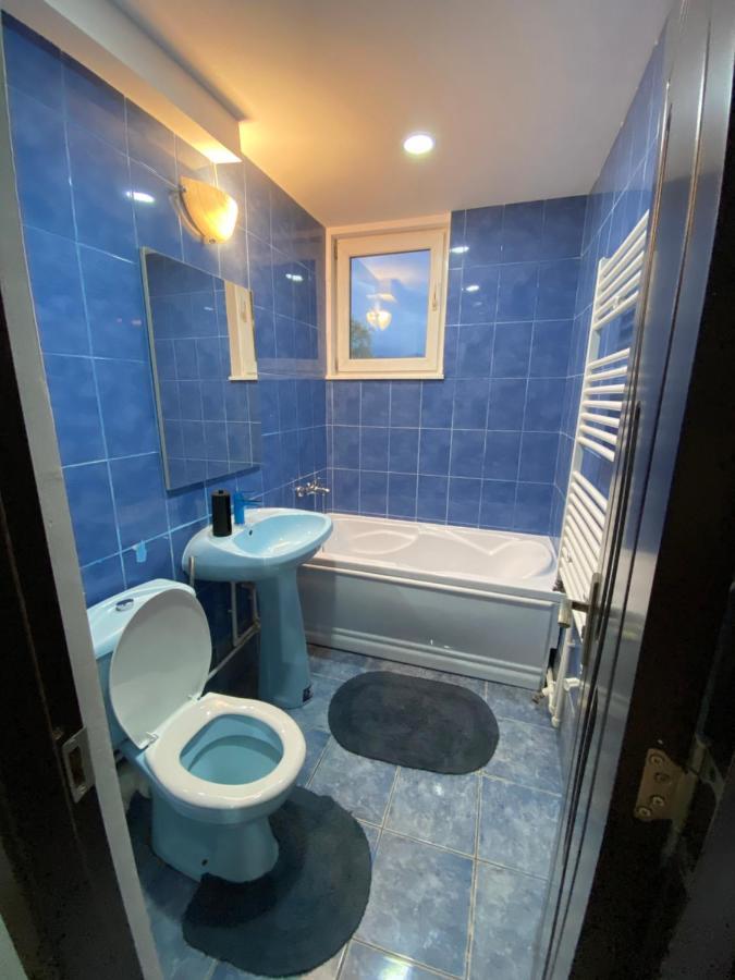 Cazare Petrosani Apartment ภายนอก รูปภาพ